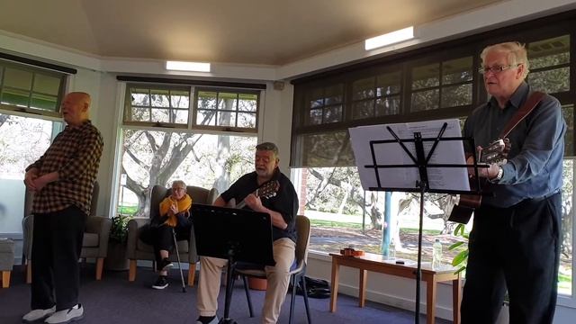 4197. Santa Lucia (Traditional Neapolitan) with Bob and Peter at Fawkner Park смотреть онлайн