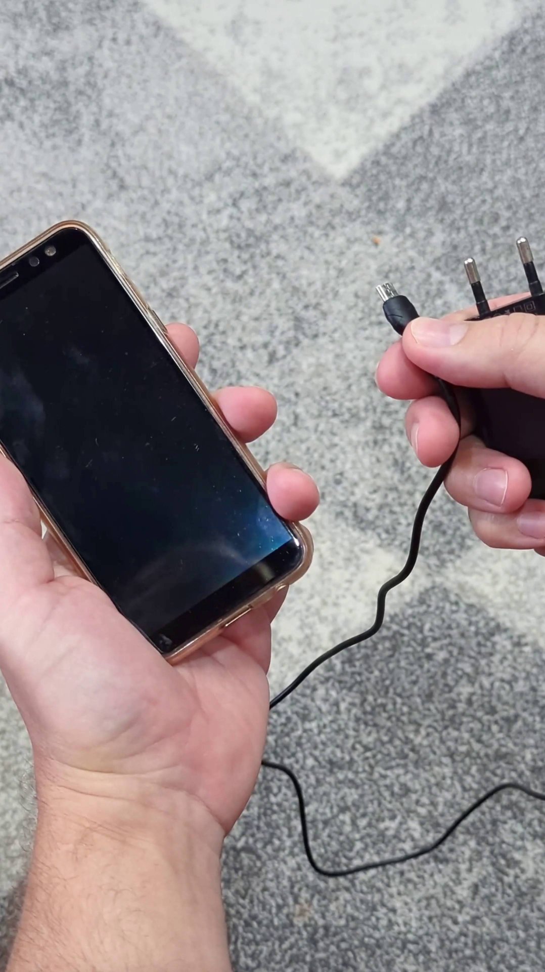 Умная зарядка для смартфона смотреть онлайн