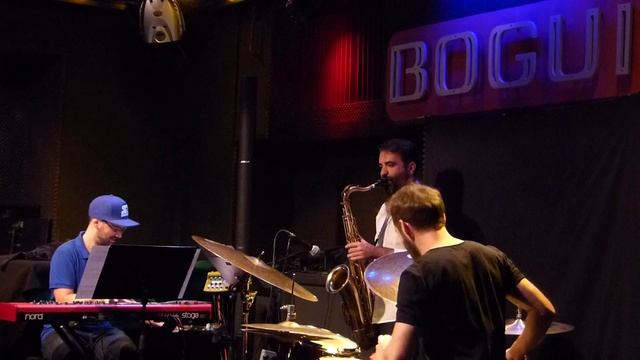 MONODRAMA / Bogui Jazz, 30 de septiembre de 2015 / "Benditas Certidumbres" смотреть онлайн