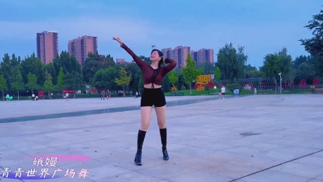 Xiaoqing (Сяоцин) - исполняет шаффл танец. Porque - песню исполняет Лаура Дедович. смотреть онлайн