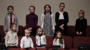 Любит Иисус меня. (Jesus loves me.) Детское пение.