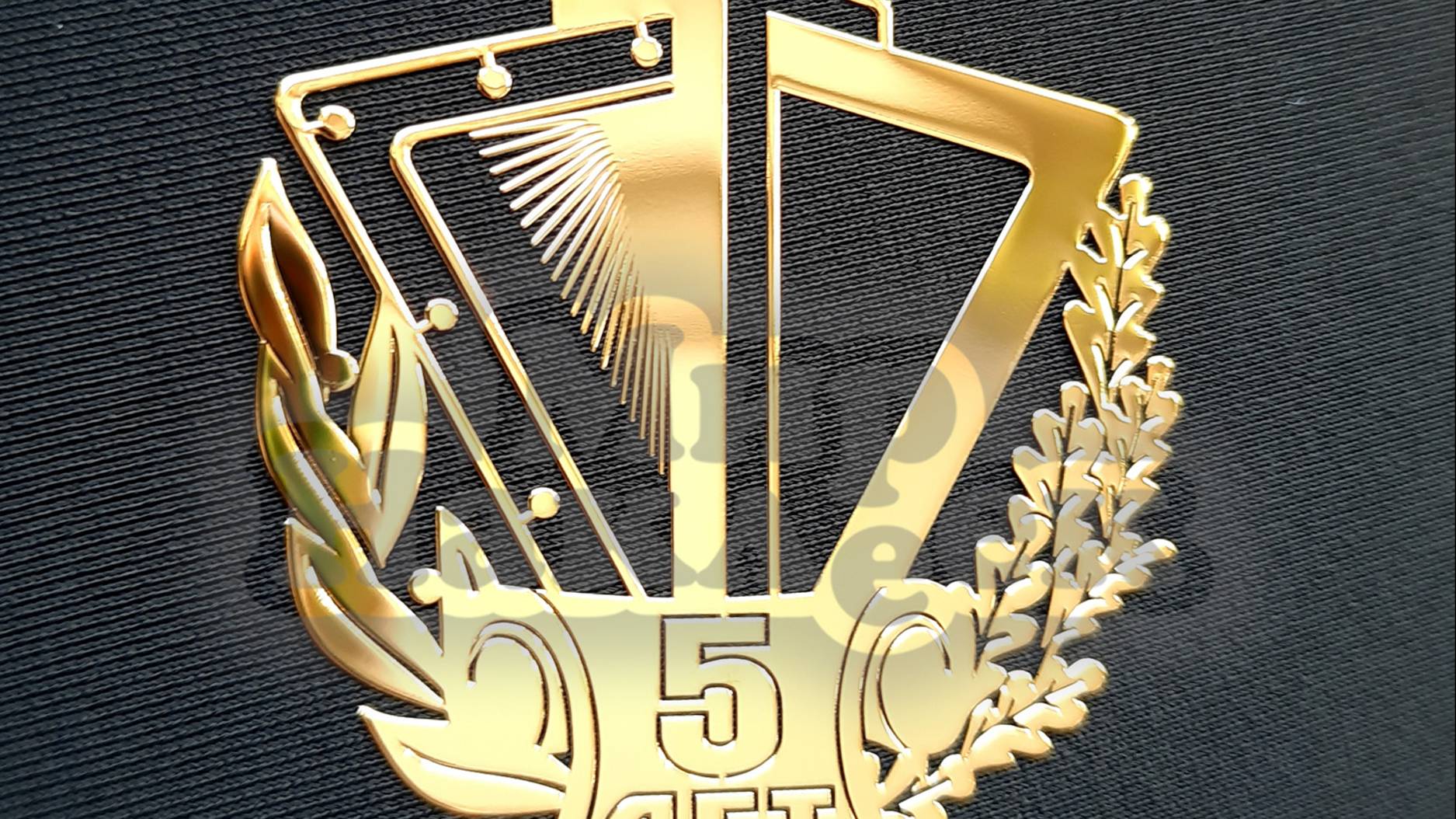 Металлизированная наклейка «Золото» смотреть онлайн