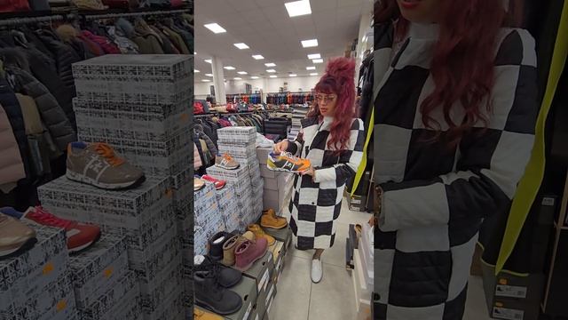 oskuro outlet дешёвый брендовый товар в Риге! смотреть онлайн