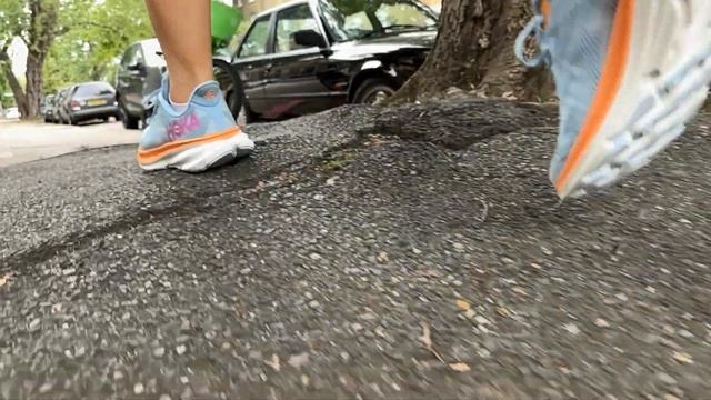 Women's Hoka One One Clifton 9 (Airy Blue/Ice Water) смотреть онлайн