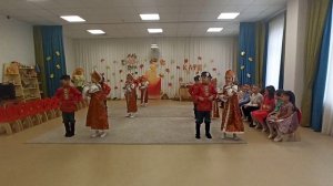 Танец "Как по горкам по горам"