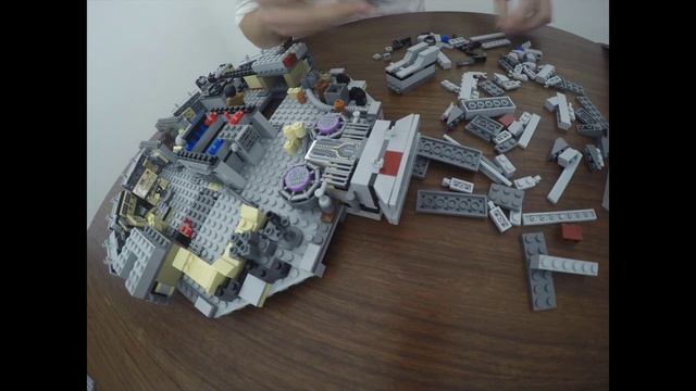 MILLENIUM FALCON (75105) - Timelapse - LEGO Star Wars: Force Awakens смотреть онлайн