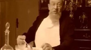 И боже вас сохрани, не читайте до обеда советских газет. Да ведь других нет Вот никаких и не читайт