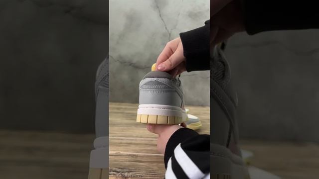 Кроссовки Nike Dunk Low Remastered смотреть онлайн