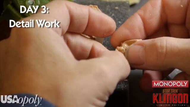 Sculpting Klingon: Bird-of-Prey Game Token смотреть онлайн