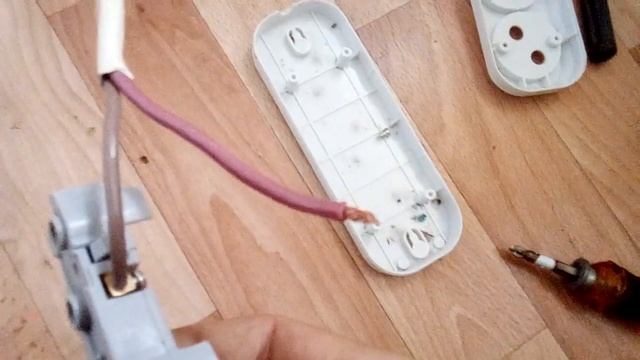 Как заменить розетку в удлинители
