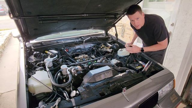 Setting the Ignition Timing On An Oldsmobile 307 смотреть онлайн