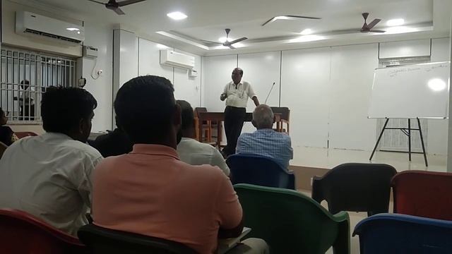 Prof.Dr.M.E.D.MOHAMED Ph.D., (Law) смотреть онлайн
