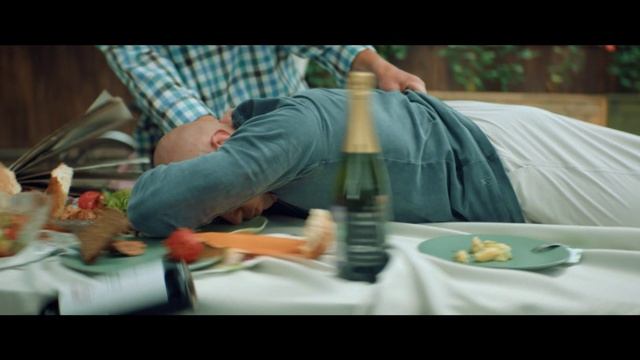 ПРАЗДНИКИ 2. Премьера нового сезона смотреть онлайн