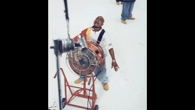 2Pac - Only fear of Death remix смотреть онлайн