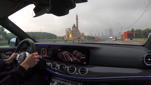 240 км/ч  НА AMG E63S КУТУЗОВСКИЙ ПРОСПЕКТ , 240 Km/h AMG E63S Moscow