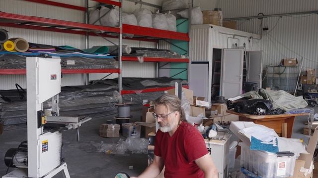 Резать капролон это не просто, но мы справимся смотреть онлайн