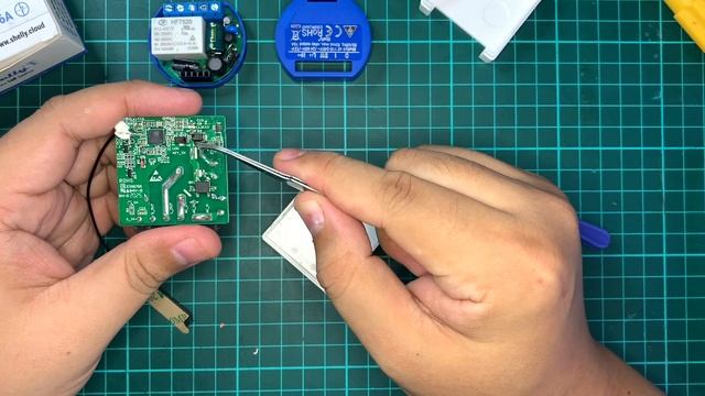 Shelly 1 / Shelly 1PM Teardown - Sonoff Mini R1 Comparison