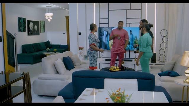 WHO TO LOVE - MAURICE SAM, CHIOMA NWAOHA, UCHE MONTANA 2023 NIGERIAN MOVIE смотреть онлайн