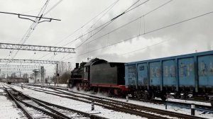 Паровоз Эр796-46 с грузовым поездом, ст. Волковская, г.СПб, 29.11.2021г.