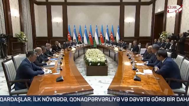 Состоялась встреча президентов Азербайджана и Узбекистана в расширенном составе смотреть онлайн