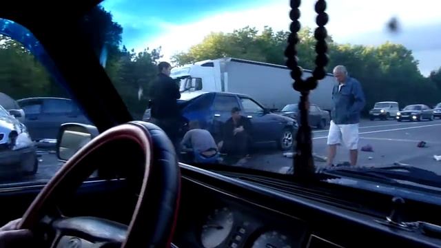 Авария 3 машины М4 (1) смотреть онлайн