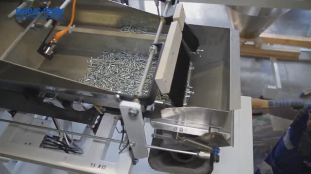 Упаковочная машина ПИТПАК с весовым однопоточным дозатором: упаковка шурупов в пакетики