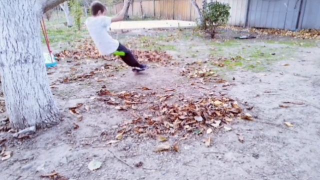 Мы в деревне у бабушки Оли (шашлык) смотреть онлайн