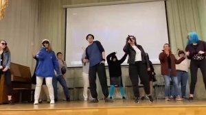 Поздравление родителей (Песня) на выпускной начальной школы (часть 2)