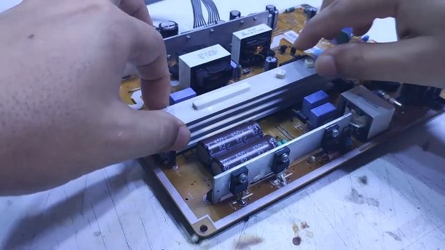 Tv Plasma Samsung 51 PN51H4500AG, Não liga nada nem led standby placa fonte defeituosa. смотреть онлайн