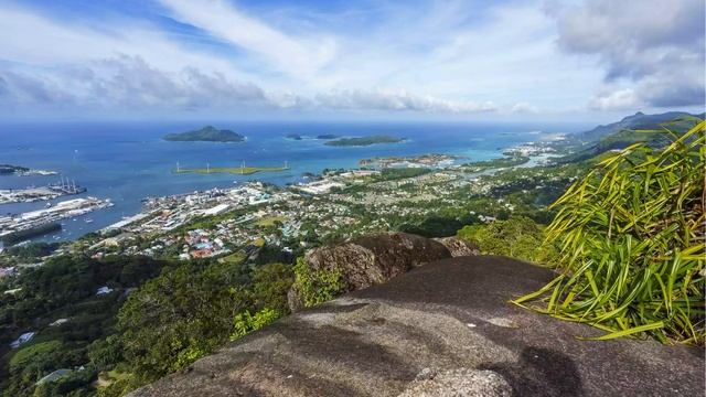 Hike the Copolia Trail смотреть онлайн