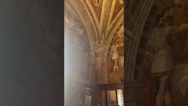 The Raphael Rooms (Part 4 of 4), Stanza dell'incendio del Borgo, at the Vatican Museum смотреть онлайн