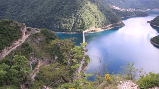 Черногория. Красота Пивского водохранилища. Плужине.