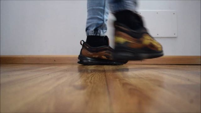 La nostra collezione di sneakers! *+1000€* смотреть онлайн