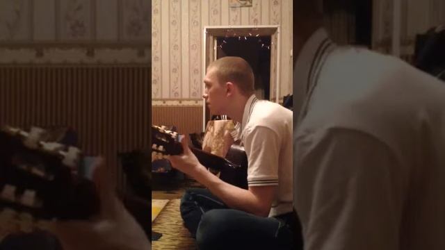 Классно играет на гитаре))) смотреть онлайн