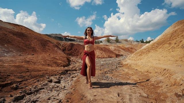 1 урок - разбор хореографии Иса _ вылны руками, подвижные сексуальные бедра смотреть онлайн