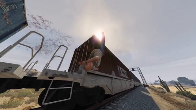 A guy running to bumped the train in GTA V смотреть онлайн