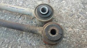 Замена ВТУЛОК РЕАКТИВНЫХ ТЯГ ВАЗ классика (LADA 2101-07)