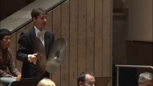 Liszt: Hungarian Rhapsody No. 1 / Fischer · Berliner Philharmoniker смотреть онлайн