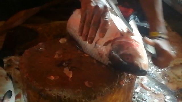 amazing live big Carp cutting shillks 2019 live katal fish cutting market 2019 big carp fish cuttin смотреть онлайн