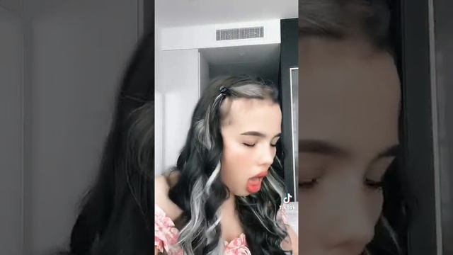 Валя Карнавал красотка самая лучшая красивая девочка на свете 🐻🖤 Она в Франции смотреть онлайн