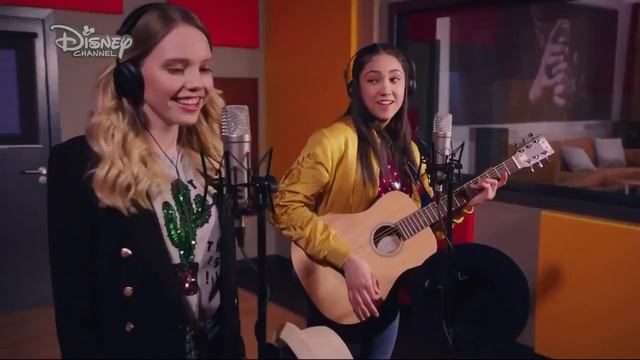 Jade Alleyne - Watch Me (From "The Lodge"/Kaylee Version/Official Lyric Video) смотреть онлайн