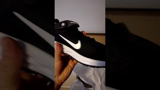 Nike revolution 6 flyease. #nike смотреть онлайн