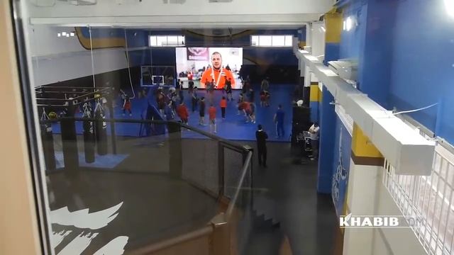 ТОНИ ФЕРГЮСОН ЖЕСТКО ПРИЗВАЛ К ОТВЕТУ ХАБИБА / ХАБИБ ОТКРЫЛ ЗАЛ В ЧЕСТЬ ОТЦА смотреть онлайн