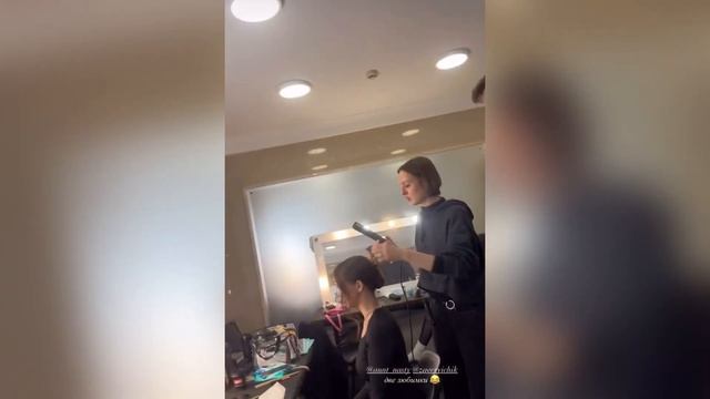 СОСТОИТ ЛИ СЕЙЧАС В ОТНОШЕНИЯХ ПОЛИНА ДЕНИСОВА ?!!!