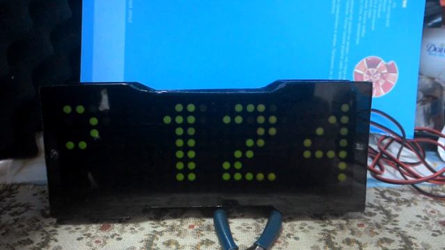 Часы на светодиодных матрицах -вывод информации раздельно. смотреть онлайн