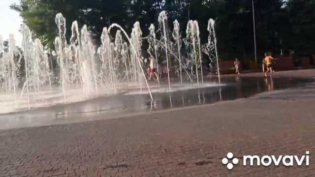 ДЕНЬ НЕЗАВИСИМОСТИ. С СОНЕЙ В ПАРКЕ.