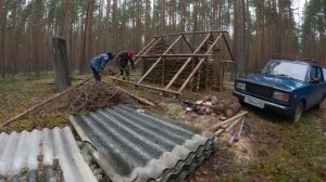 СТРОЮ ХИЖИНУ в ЛЕСУ! Строю ОДИН, ДОМИК в ЛЕСУ 7 ДЕНЬ СТРОЙКИ 4K