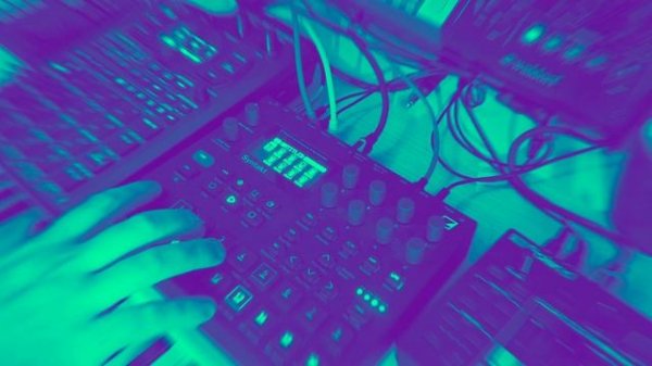 Elektron Syntakt and Roland SP404 Drum And Bass