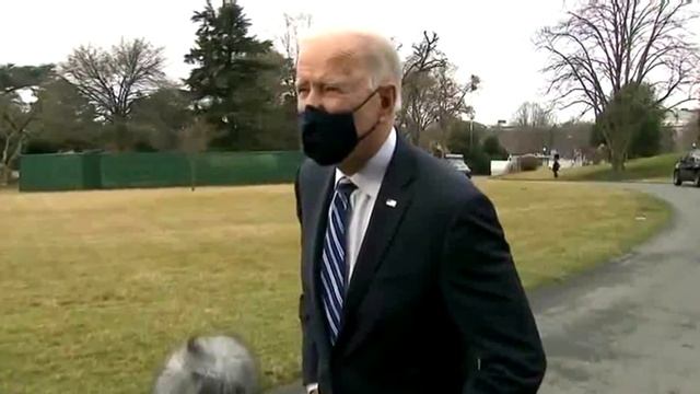 Хромакейный Байден дал интервью журналистам (прикол) смотреть онлайн