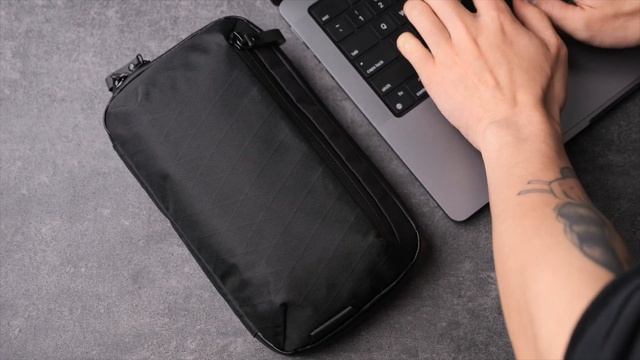 Elements Tech Case Mini by ALPAKA #alpakagear #keepmovingforward #tech смотреть онлайн